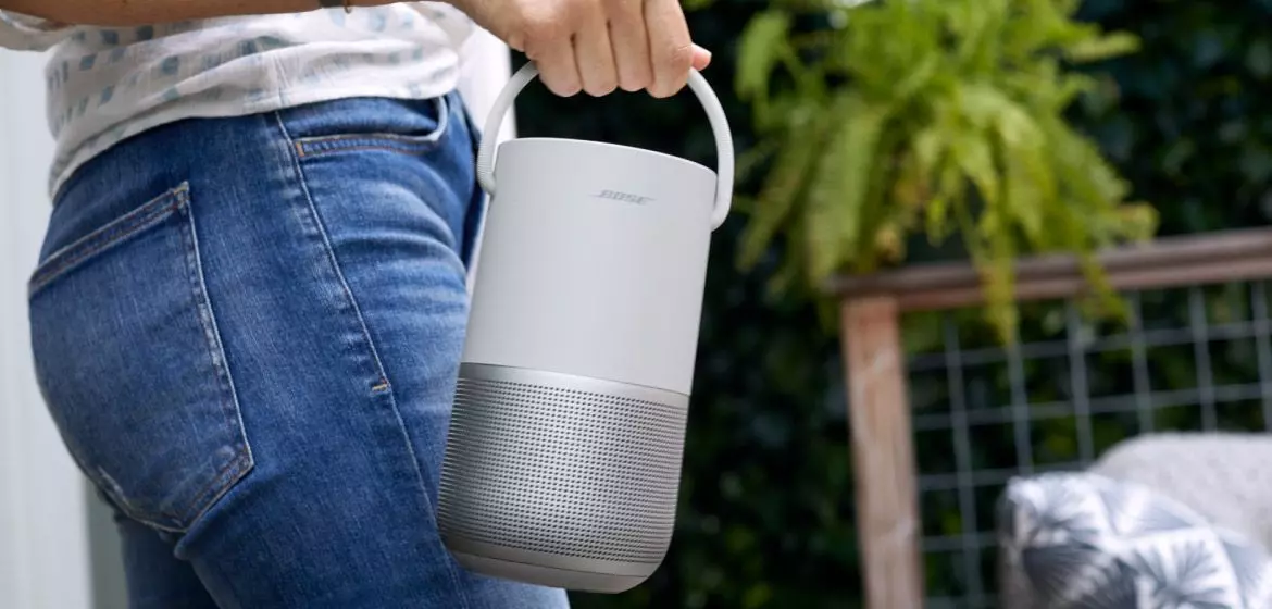 Test Bose Portable Home Speaker : synthèse nomade/sédentaire dans