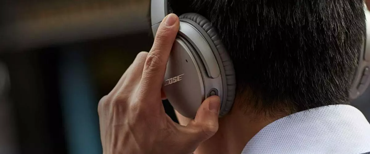 Test du casque Bose QC 35, la réduction de bruit au service de la musique  sans fil - Numerama