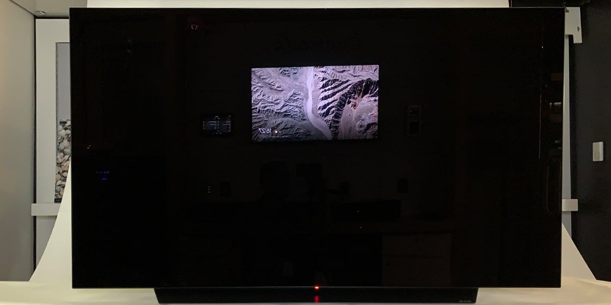 T&eacute;l&eacute;viseurs LG OLED C1 Reflet 2