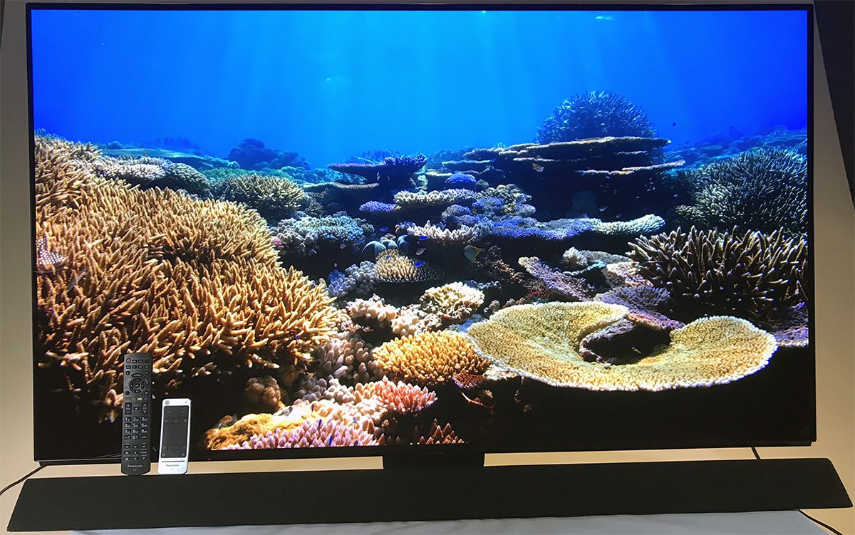 Construction et design des téléviseurs Panasonic OLED série FZ950C et FZ1000C